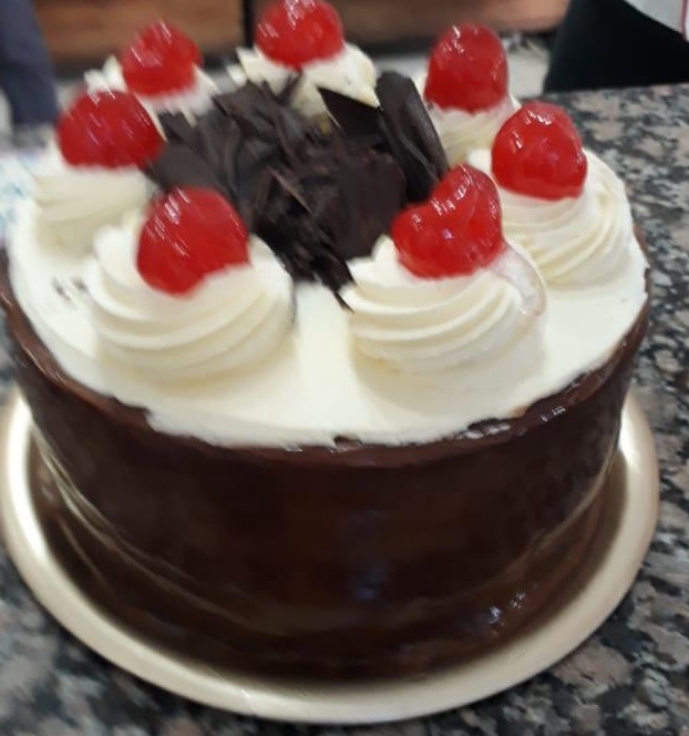 Envio y venta de flores ,rosas, plantas,arreglos florales ,regalos y desayunos a domicilio con delivery gratis en la Ciudad Autonoma de Buenos Aires y con costo de env�o en localidades del Gran Buenos Aires asi como delivery de flores y plantas a trav�s de florerias asociadas en todas las provincias de la Argentina, Buenos Aires, la Pampa, Tucuman, La Rioja, R�o Negro, Entre Rios, Corrientes, Misiones, Neuquen, Chubut, Tierra del Fuego, Santa Cruz, San Luis, Mendoza, Cordoba, Jujuy, Formosa, Santiago del Estero, Salta, Chaco, Catamarca ,San Juan, y ademas realizamos el delivery de flores ,coronas,palmas , plantas y regalos a todas las ciudades de Argentina, Mar del Plata, C�rdoba, Buenos Aires, con cargo en Santa Rosa, La Plata, Bella Vista, Neuquen, Pilar, Paran�, Posadas, Resistencia, Cipolleti y mas de 300 ciudades y localidades en todo el territorio de nuestro pa�s, asi como tambien tenemos la posibilidad de enviar flores a casi todo el mundo en cuestion de horas